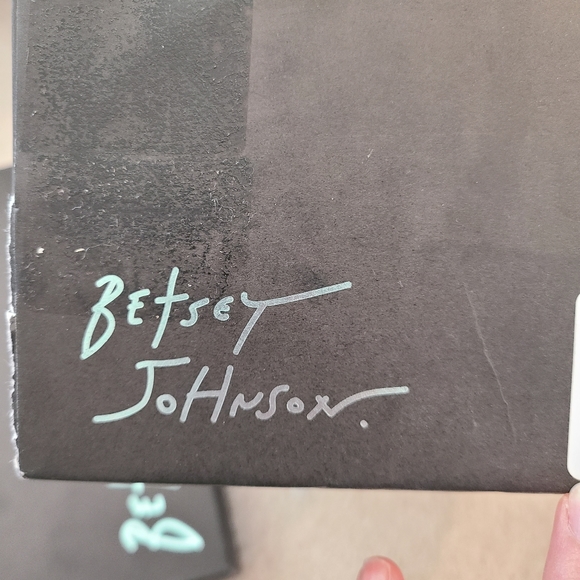 NIB SOLD OUT GORGEOUS Betsey Johnson Averi Rhinestone Pumps sz 6.5 - Picture 16 of 16